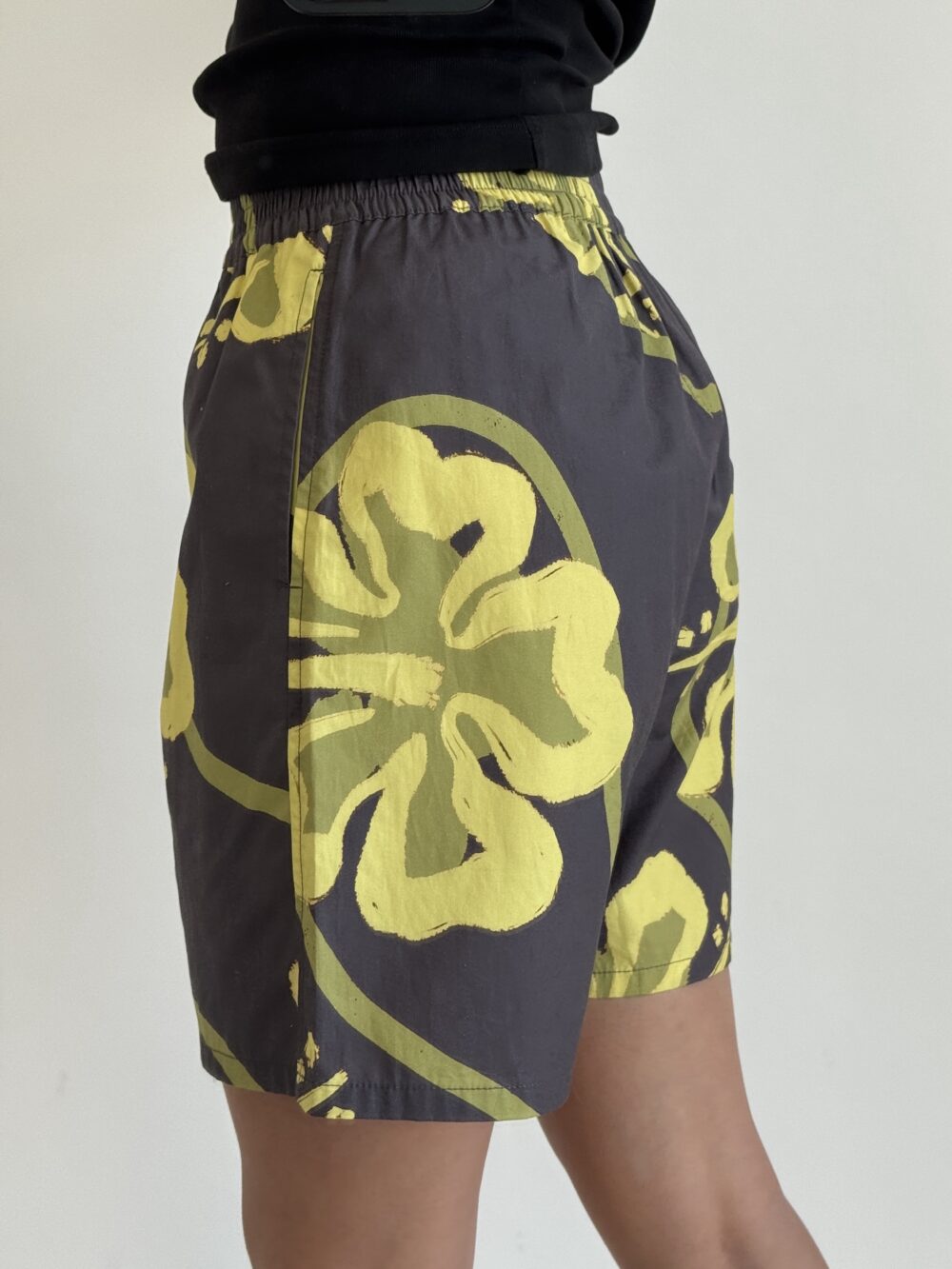 Wynn Hamlyn Hibiscus Shorts - Image 2