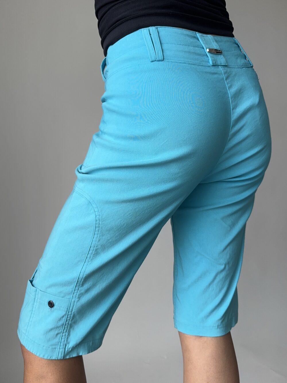 Vintage Aqua Cargo Capris - Image 3