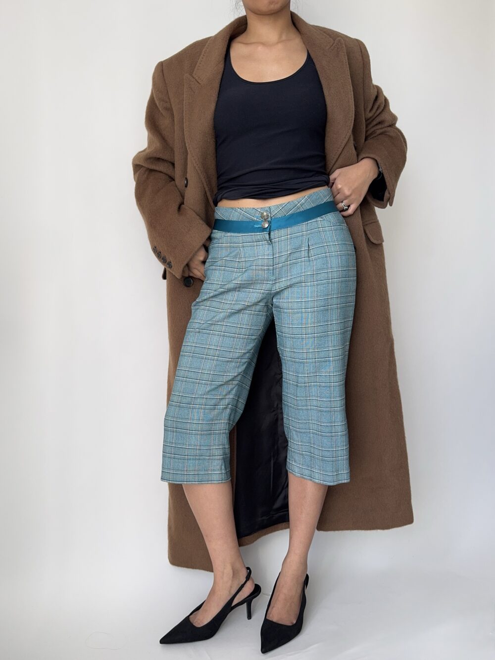 Vintage Blue Plaid Capris - Image 5
