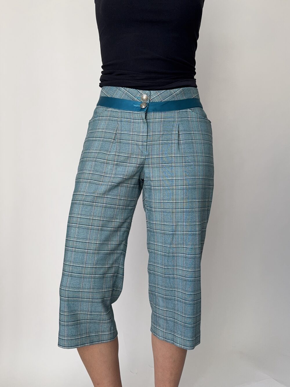 Vintage Blue Plaid Capris - Image 4