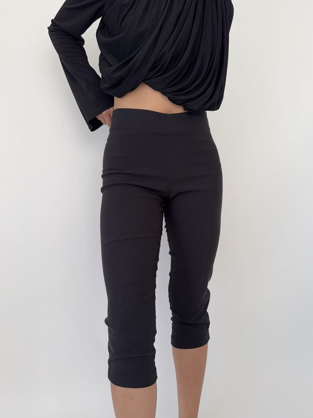 Black Capris - Image 3